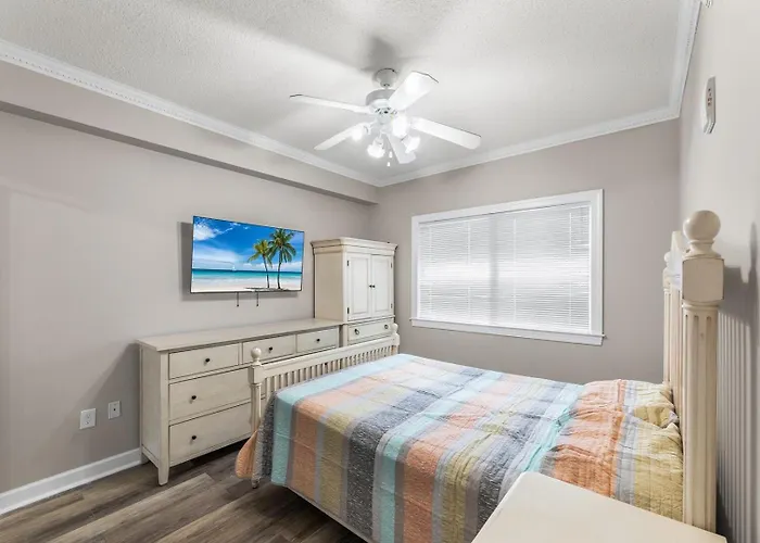 Sunset Pointe 203 *
